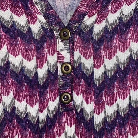 Pixley 3/4 sleeve top - Picture 2 of 3